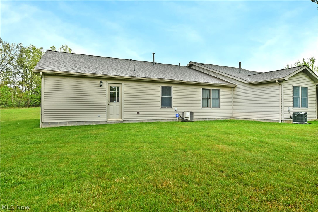 5180 Winthrop Drive Austintown OH 44515