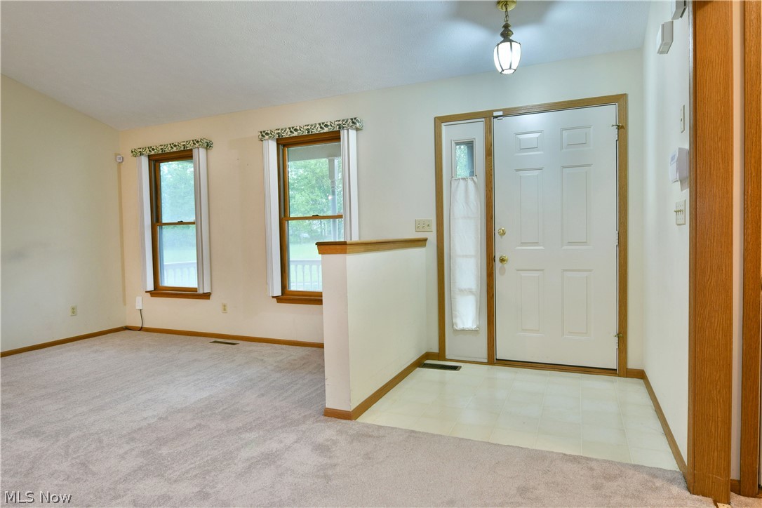 5180 Winthrop Drive Austintown OH 44515