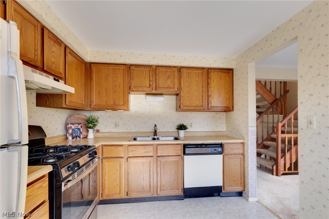 91 Quaker Ridge Drive Akron OH 44313