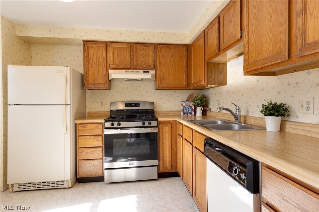 91 Quaker Ridge Drive Akron OH 44313