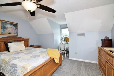 5254 Liberty Lane Willoughby OH 44094
