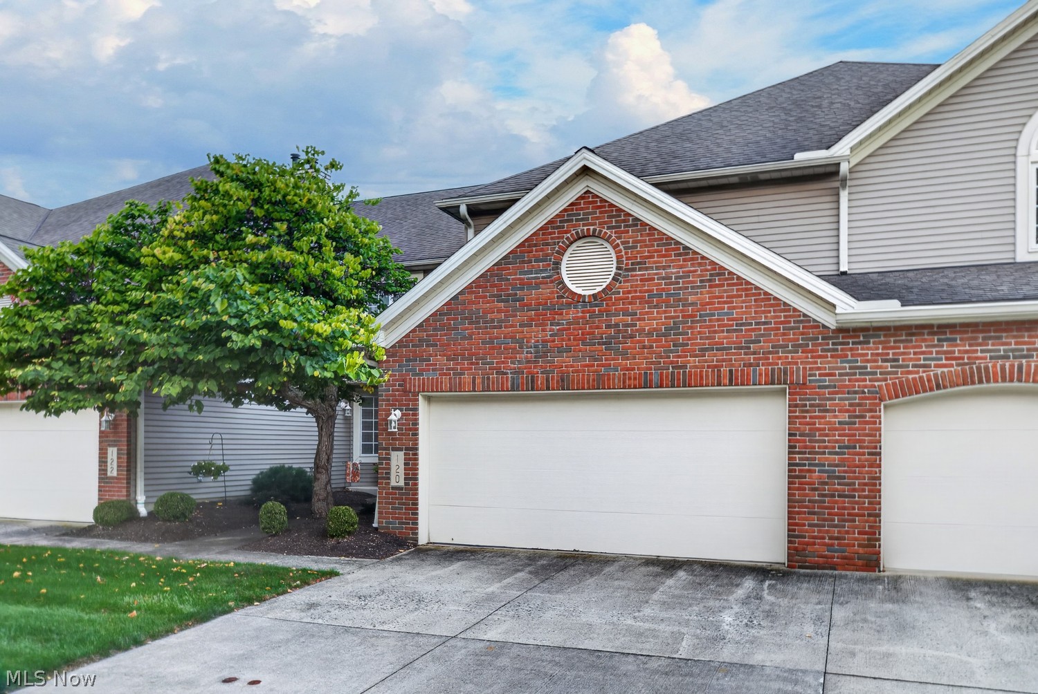 120 Ambleside Way Amherst OH 44001