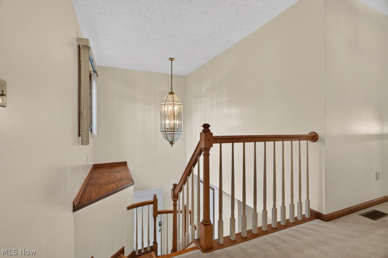 120 Ambleside Way Amherst OH 44001