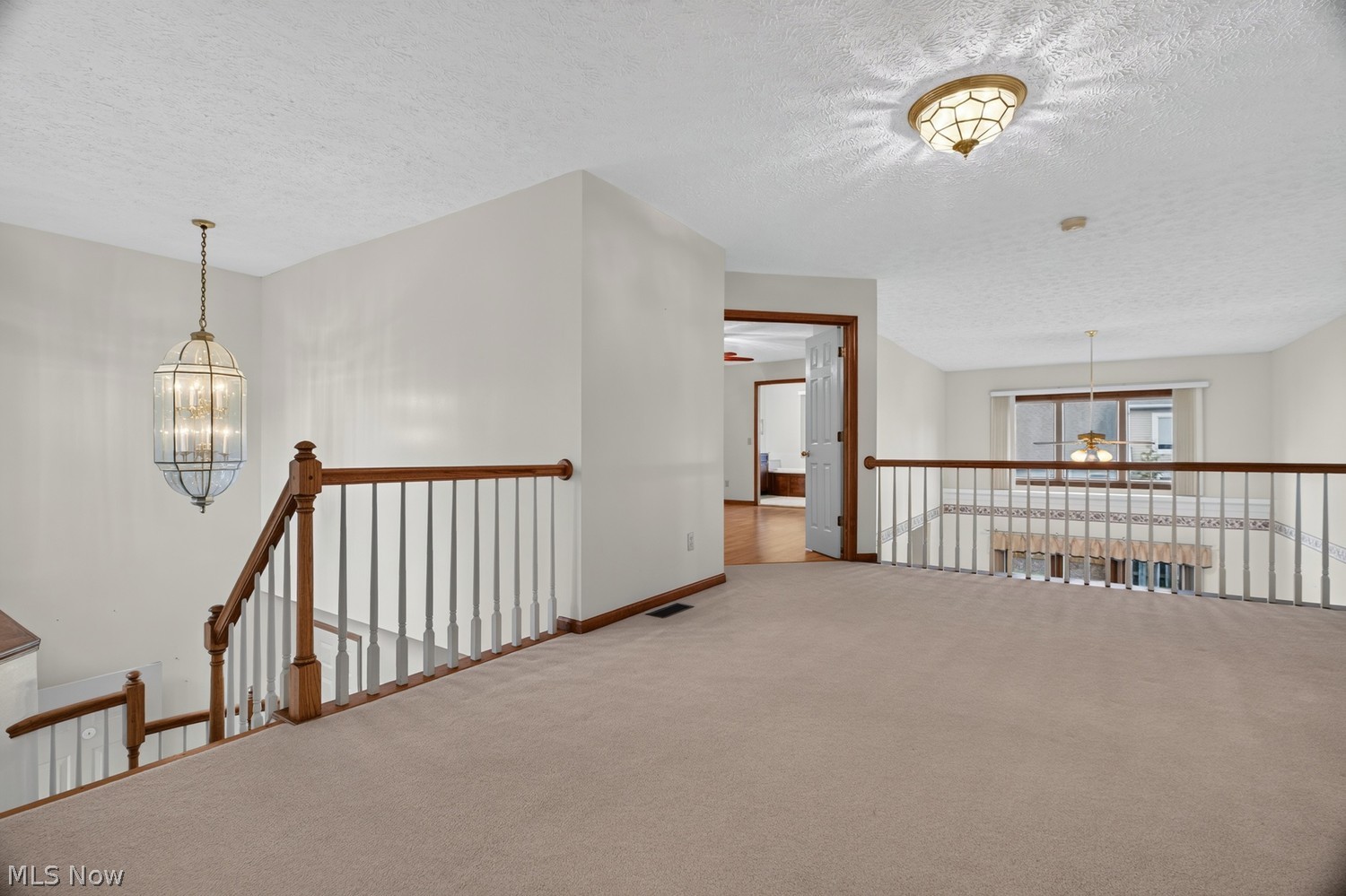 120 Ambleside Way Amherst OH 44001