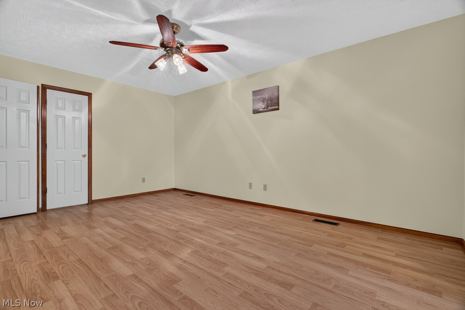 120 Ambleside Way Amherst OH 44001