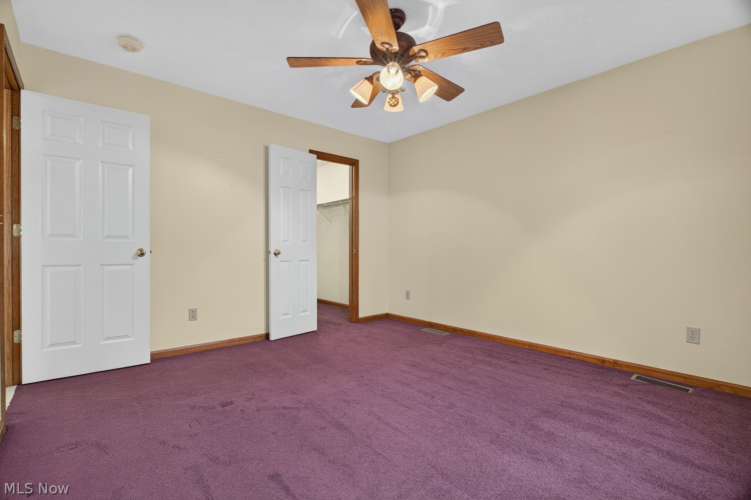 120 Ambleside Way Amherst OH 44001