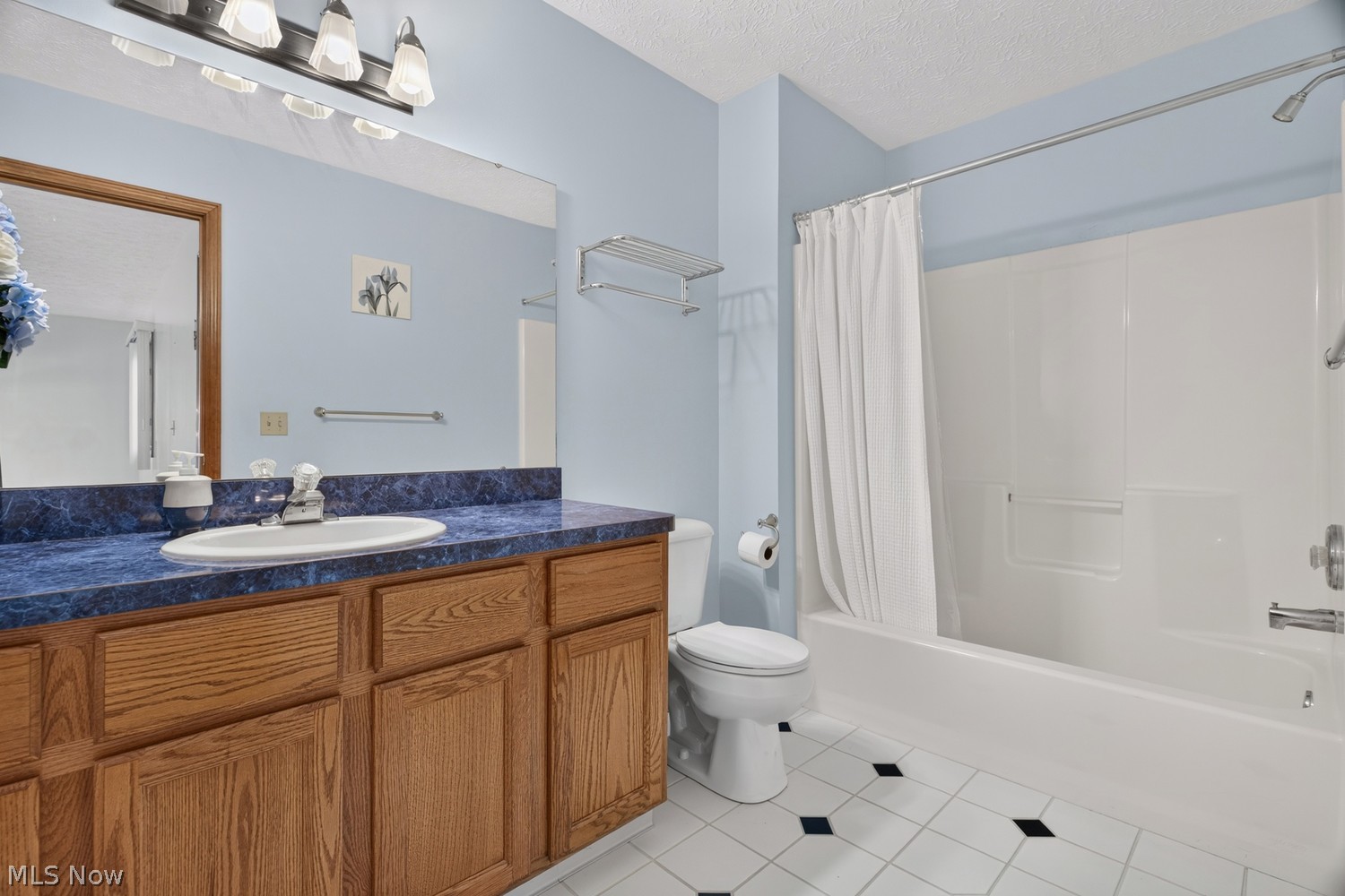 120 Ambleside Way Amherst OH 44001