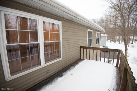 1327 Fox Run Drive Youngstown OH 44512