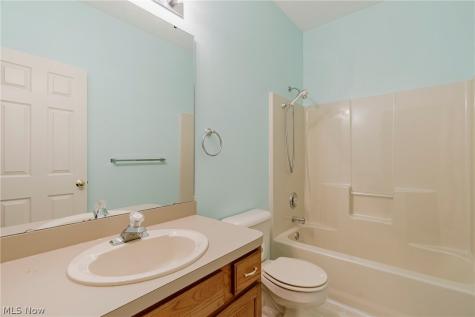 133 Gleneagle Drive Elyria OH 44035