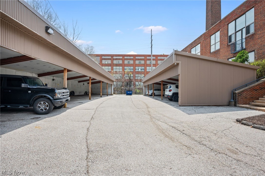 8205 Franklin Boulevard Cleveland OH 44102