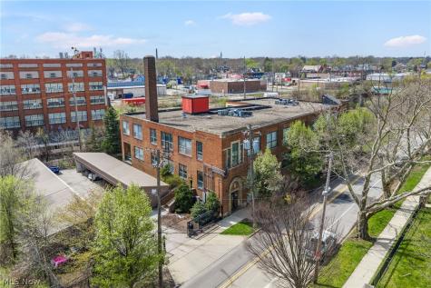 8205 Franklin Boulevard Cleveland OH 44102