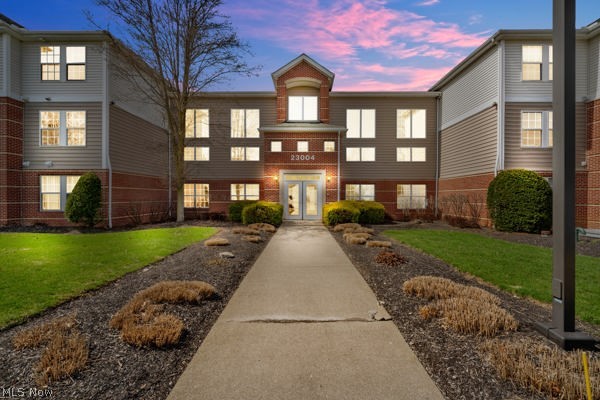 23004 Chandlers Lane Olmsted Falls OH 44138