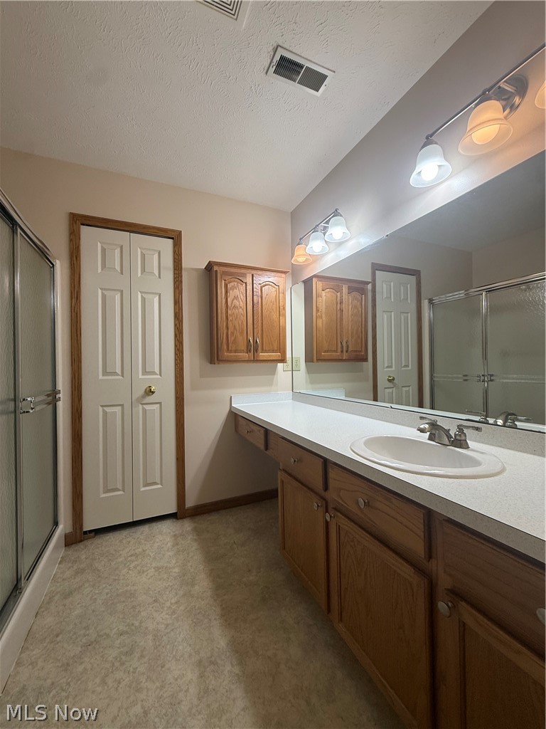 119 Woodbine Oval Madison OH 44057