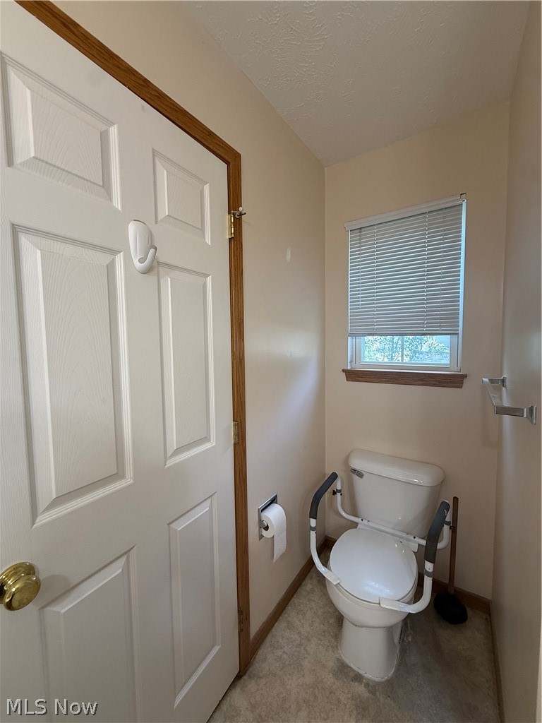 119 Woodbine Oval Madison OH 44057