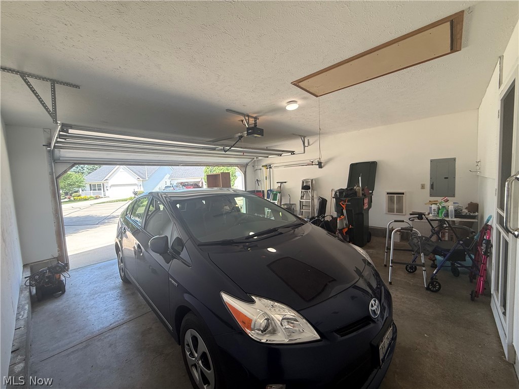 119 Woodbine Oval Madison OH 44057