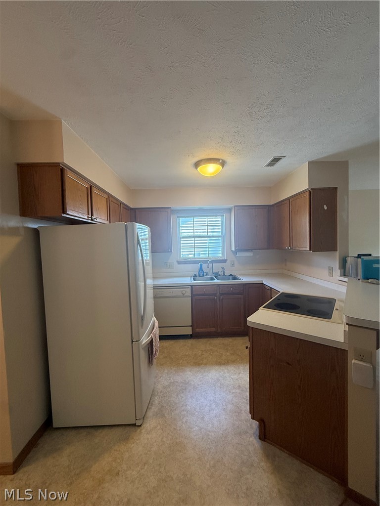119 Woodbine Oval Madison OH 44057