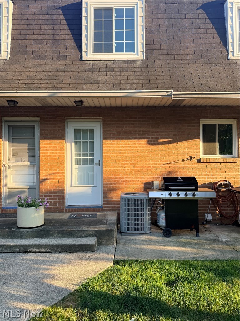 999 Renninger Road Akron OH 44319