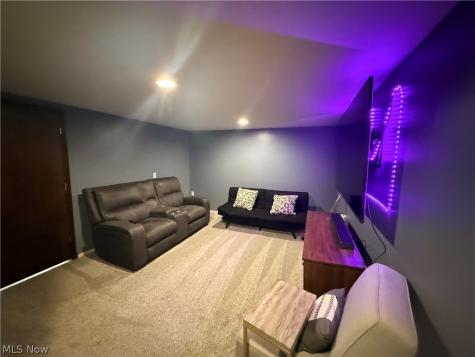 999 Renninger Road Akron OH 44319