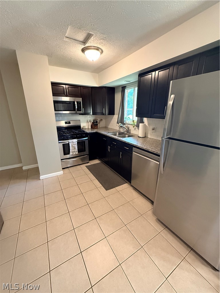 999 Renninger Road Akron OH 44319