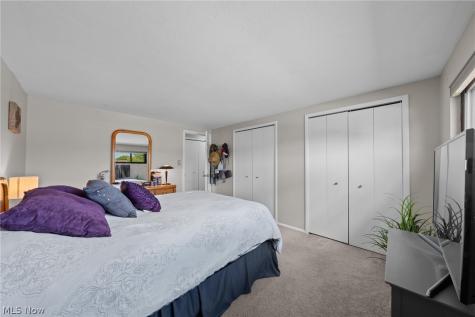 11794 Harbour Light Drive North Royalton OH 44133