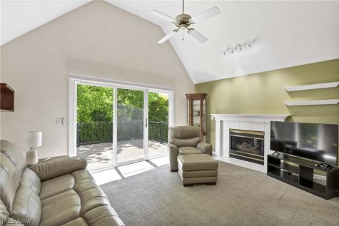 24 Nantucket Row Rocky River OH 44116