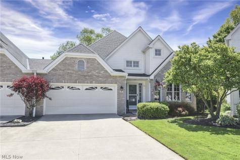 24 Nantucket Row Rocky River OH 44116