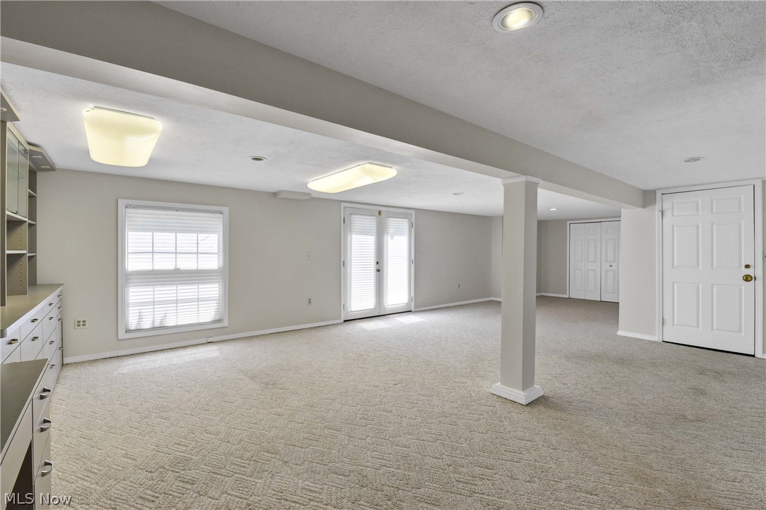 24 Nantucket Row Rocky River OH 44116