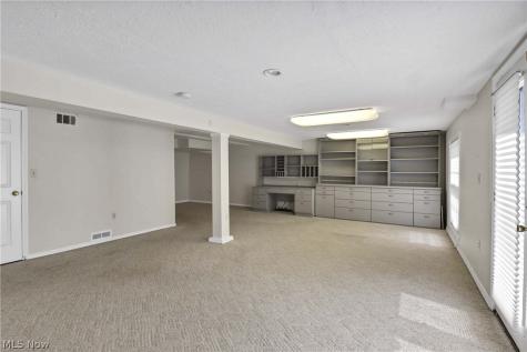 24 Nantucket Row Rocky River OH 44116