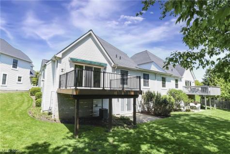 24 Nantucket Row Rocky River OH 44116