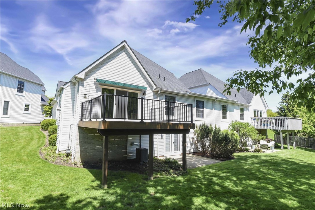 24 Nantucket Row Rocky River OH 44116