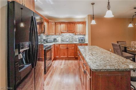 1653 Greenway Road SE North Canton OH 44709