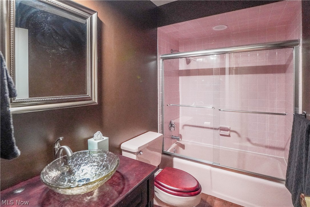 1653 Greenway Road SE North Canton OH 44709