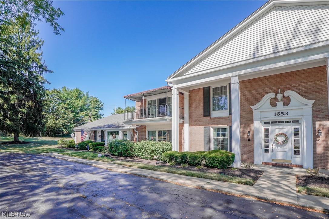 1653 Greenway Road SE North Canton OH 44709