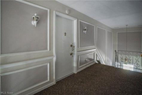 1653 Greenway Road SE North Canton OH 44709