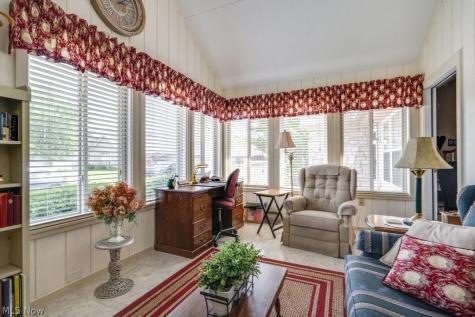 1055 Scottwood Place NE Massillon OH 44646