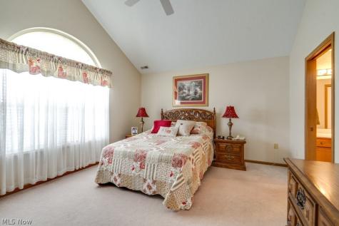 1055 Scottwood Place NE Massillon OH 44646