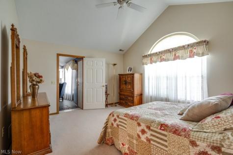 1055 Scottwood Place NE Massillon OH 44646