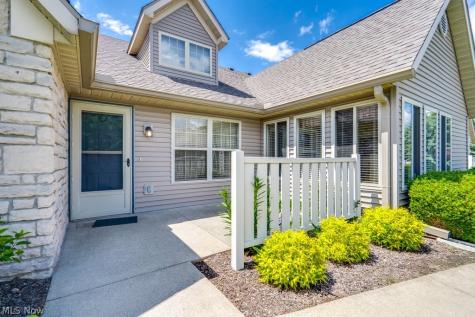 1055 Scottwood Place NE Massillon OH 44646