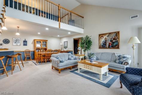 1055 Scottwood Place NE Massillon OH 44646