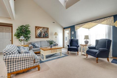 1055 Scottwood Place NE Massillon OH 44646