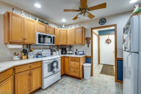 1055 Scottwood Place NE Massillon OH 44646