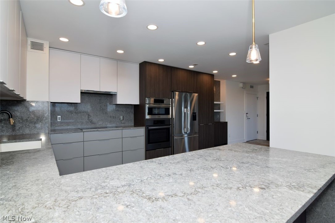 1 Bratenahl Place Bratenahl OH 44108