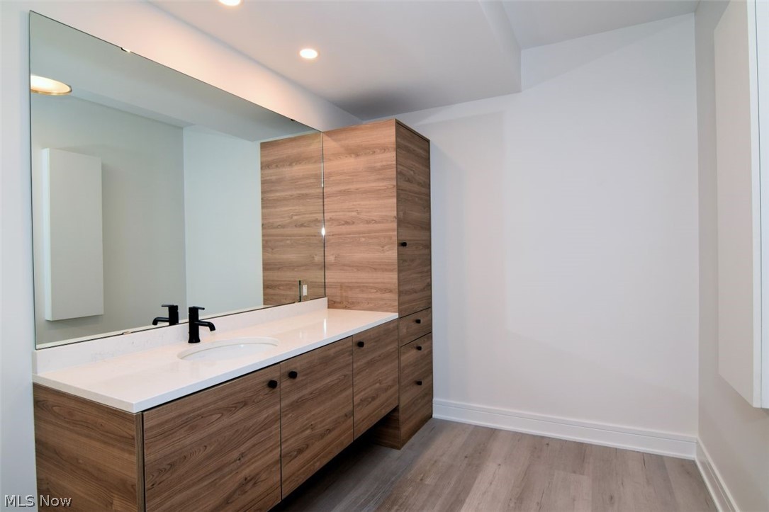 1 Bratenahl Place Bratenahl OH 44108