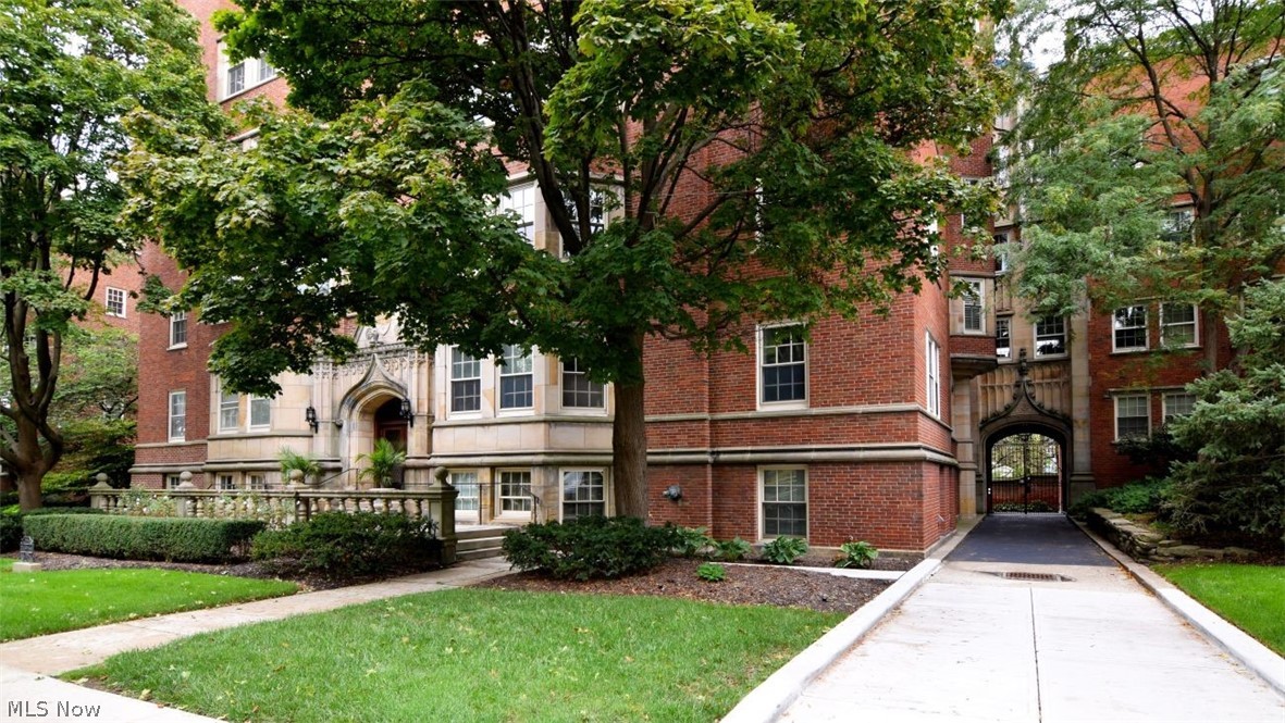 13515 Shaker Boulevard Cleveland OH 44120