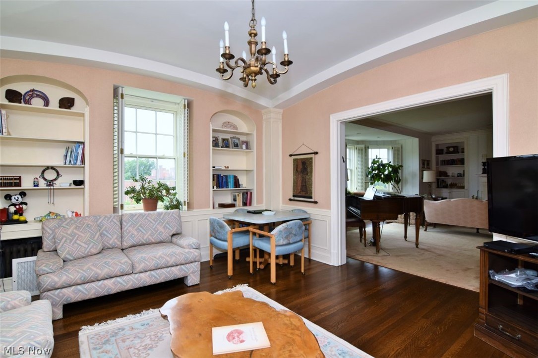 13515 Shaker Boulevard Cleveland OH 44120