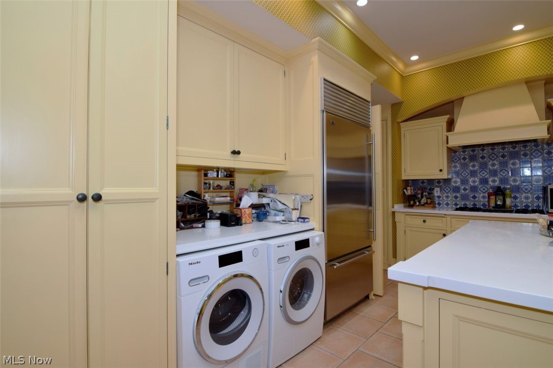 13515 Shaker Boulevard Cleveland OH 44120