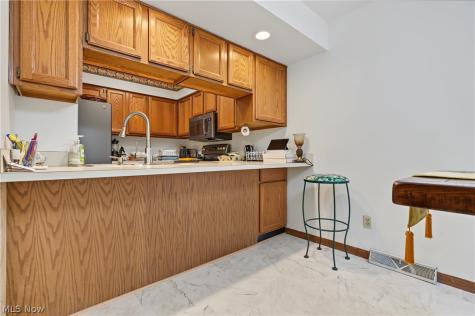1910 Lillian Road Stow OH 44224