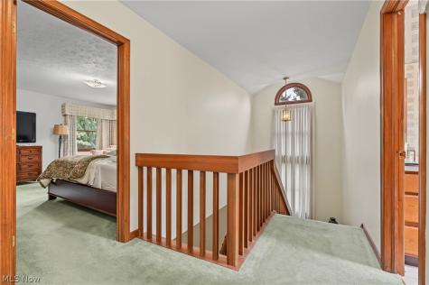 1910 Lillian Road Stow OH 44224