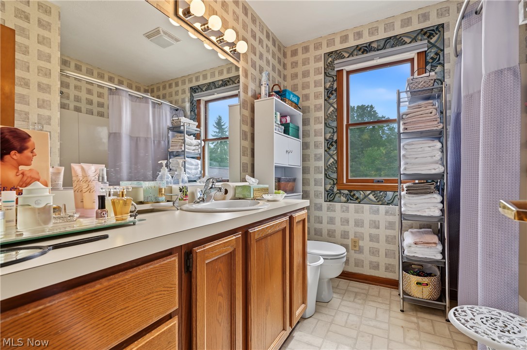 1910 Lillian Road Stow OH 44224