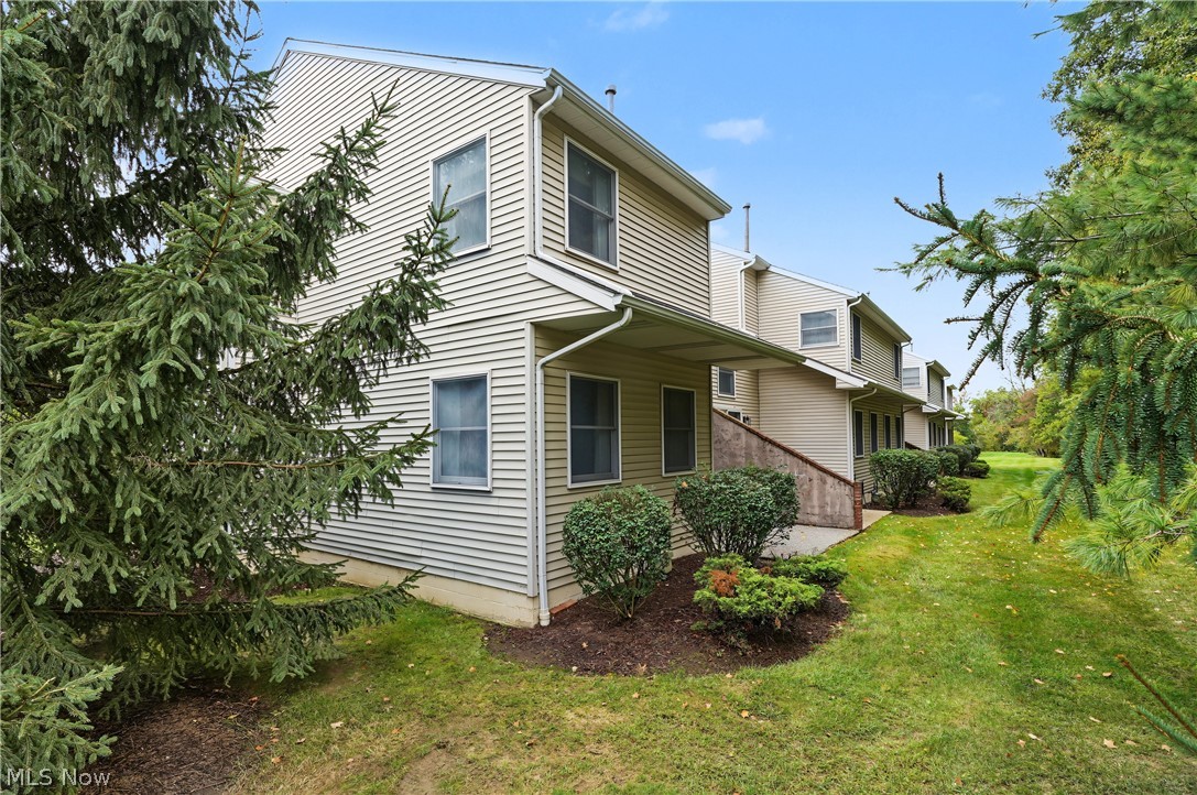1910 Lillian Road Stow OH 44224
